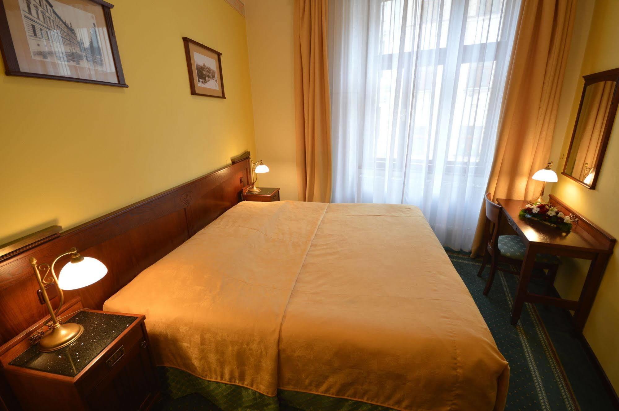 Grandhotel Garni Jihlava Eksteriør billede